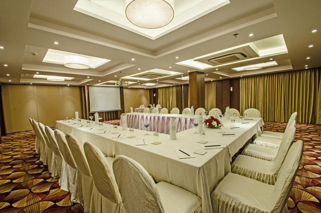 Calangute Towers - Am Hotel Kollection Εξωτερικό φωτογραφία
